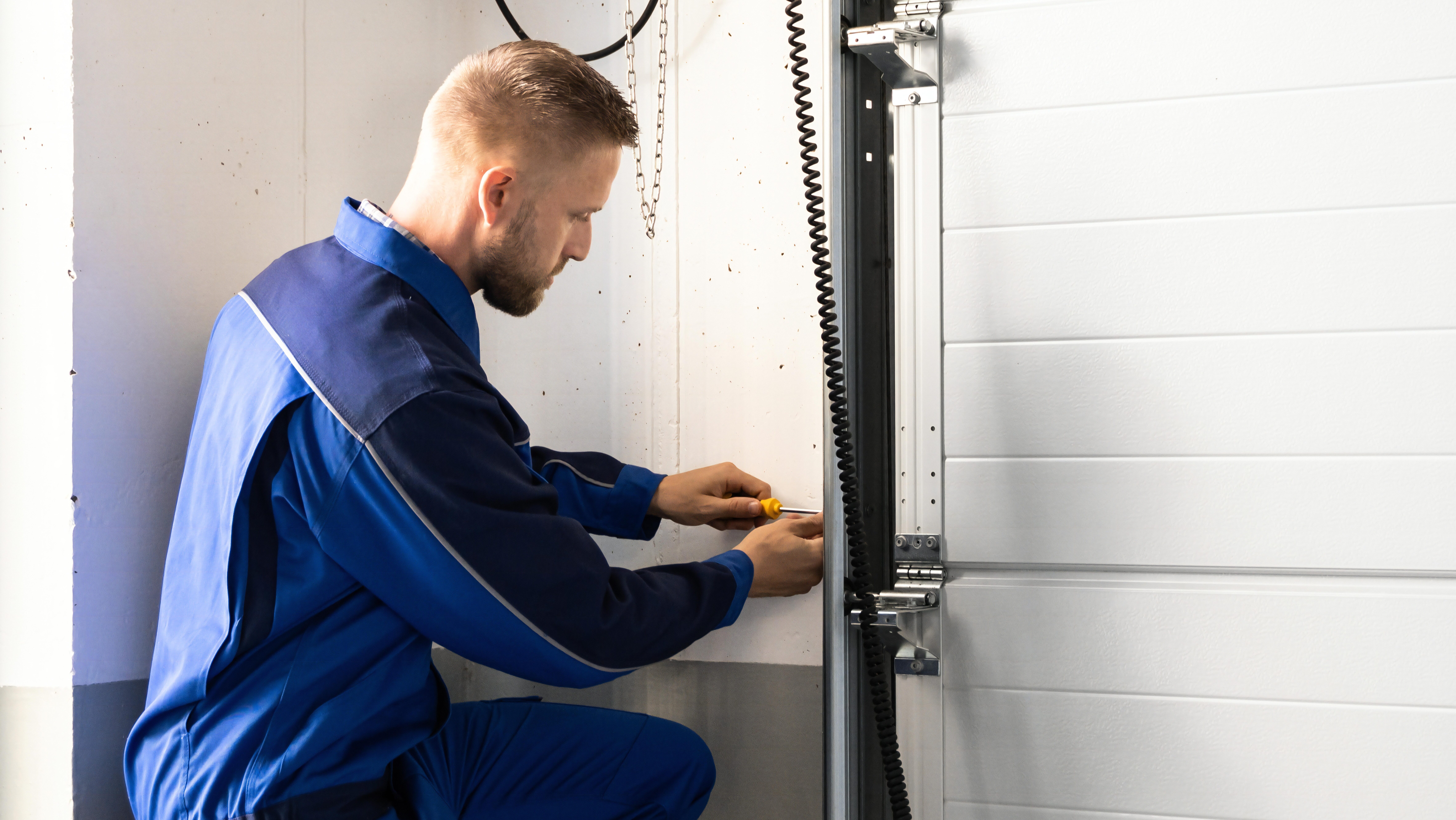 Garage door repair professional